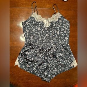 Victoria Secret Two Piece Silky PJ Set Women’s Size L